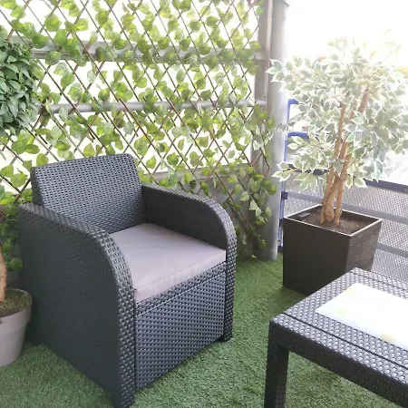 Les Cles Du Bonheur: Spacious Terrace Retreat Near Rer B And Orly Apartment Massy (Essonne)