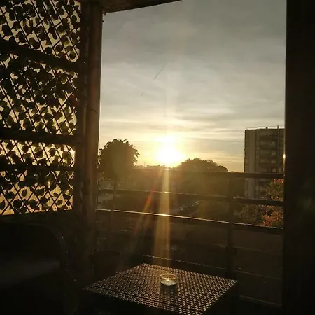 Les Cles Du Bonheur: Spacious Terrace Retreat Near Rer B And Orly *